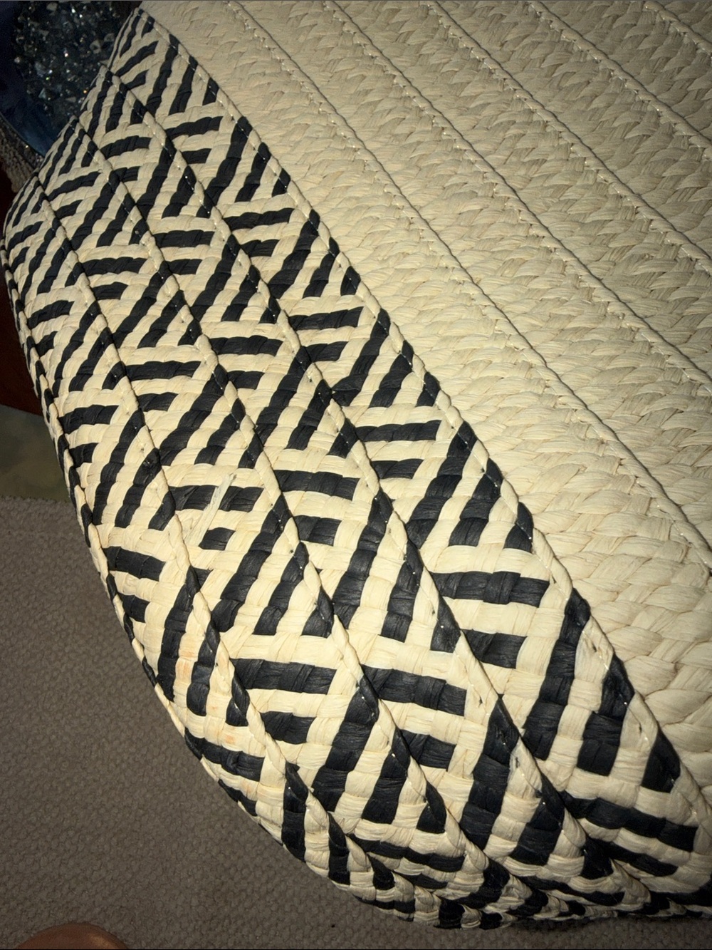 Luxury Cream and Black Woven Straw Tote with Logo nwt - Picture 12 of 14